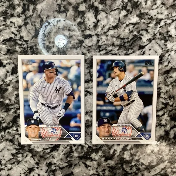 ⚫️ Yankees: Aaron Judge - Isiah Kiner-Falefa - Holmes, Bader, Hicks, Severino - Picture 5 of 8